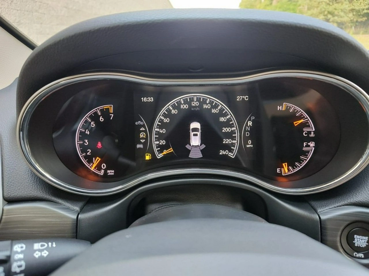 Jeep Grand Cherokee - Zdjęcie 15