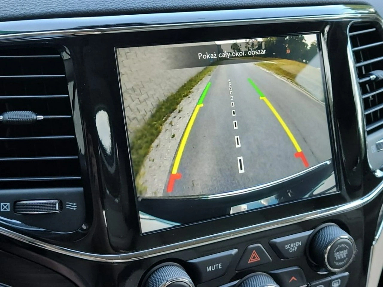 Jeep Grand Cherokee - Zdjęcie 17