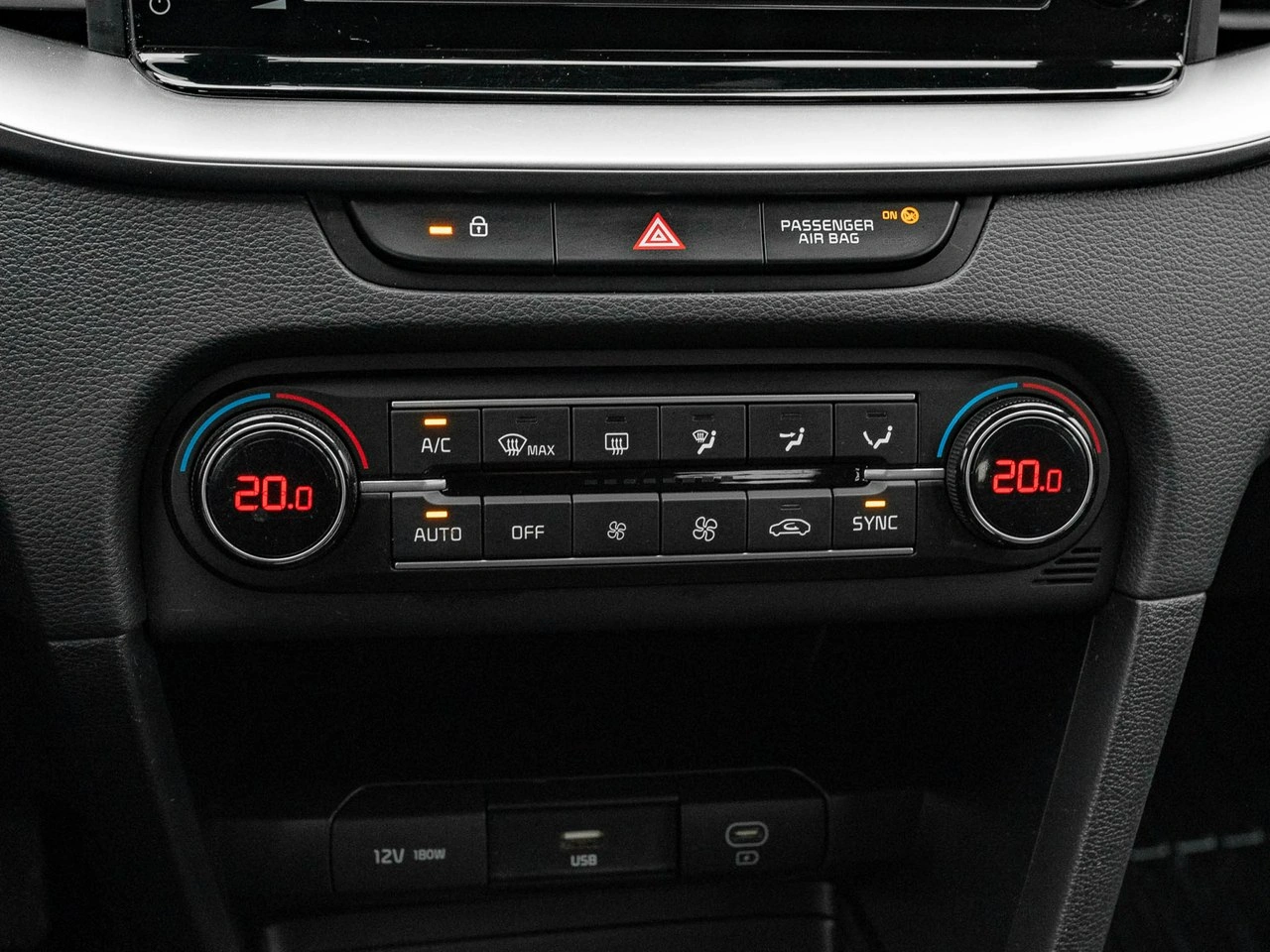 Kia Ceed - Zdjęcie 15