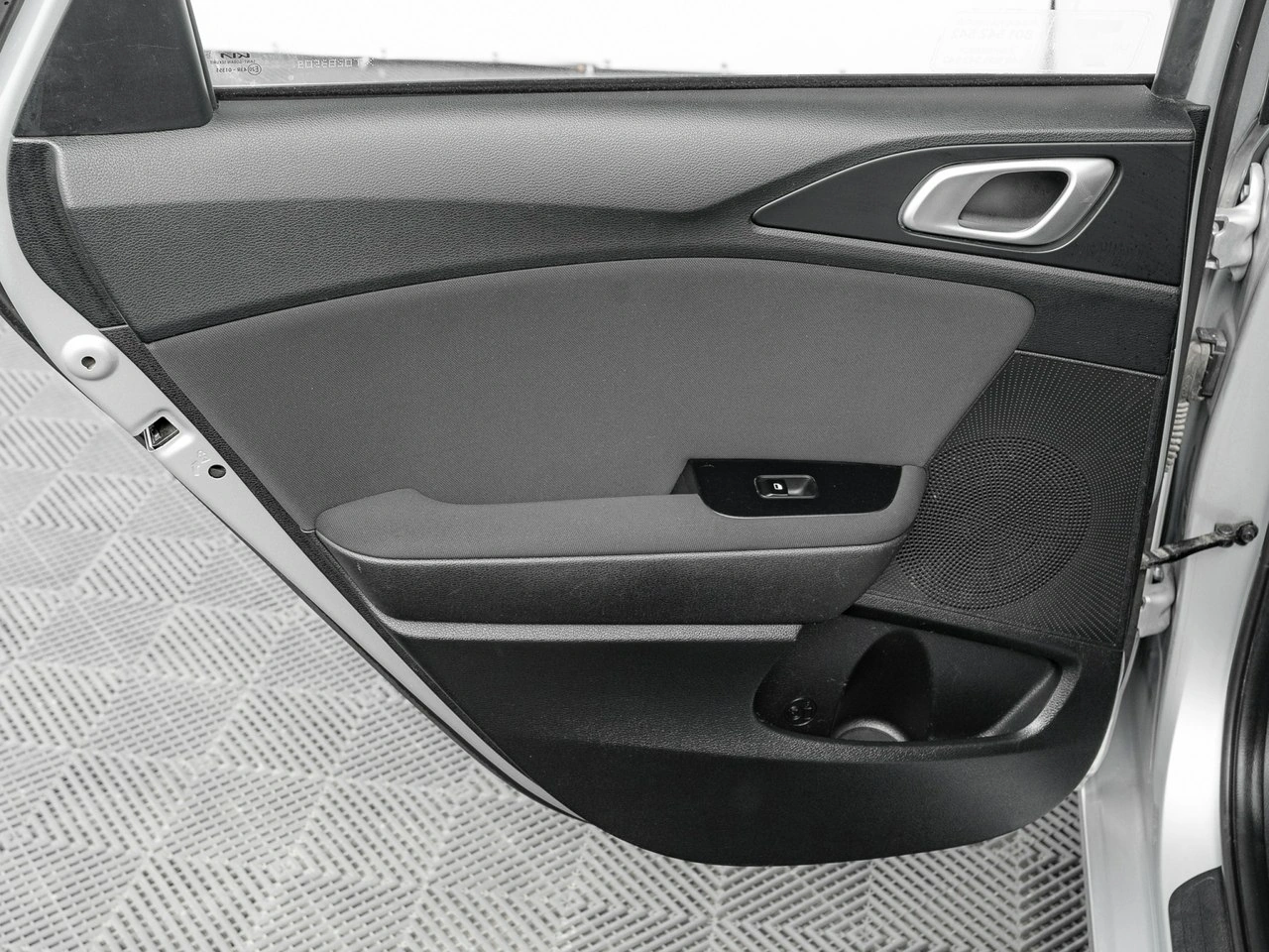 Kia Ceed - Zdjęcie 21