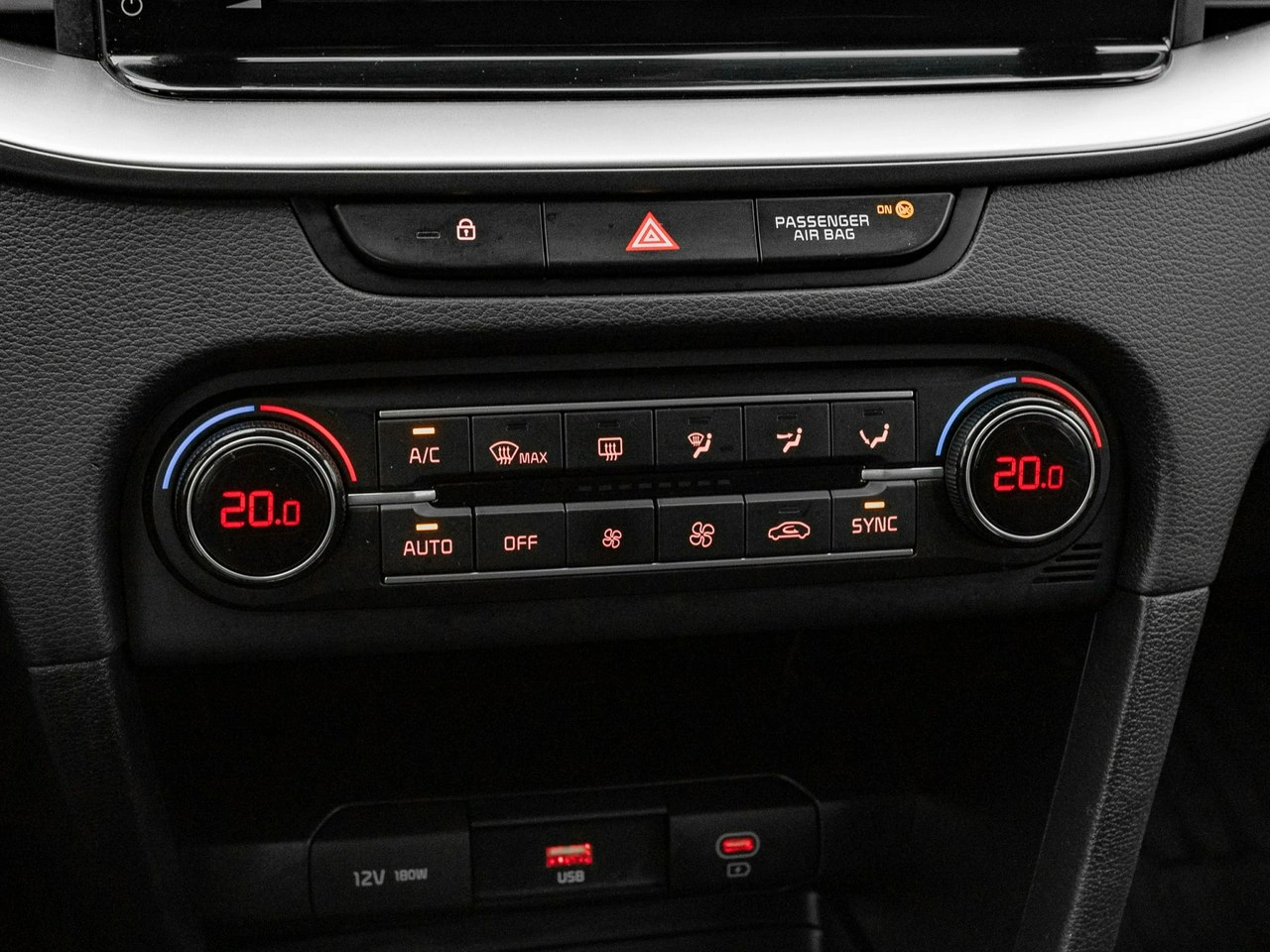 Kia Ceed - Zdjęcie 18