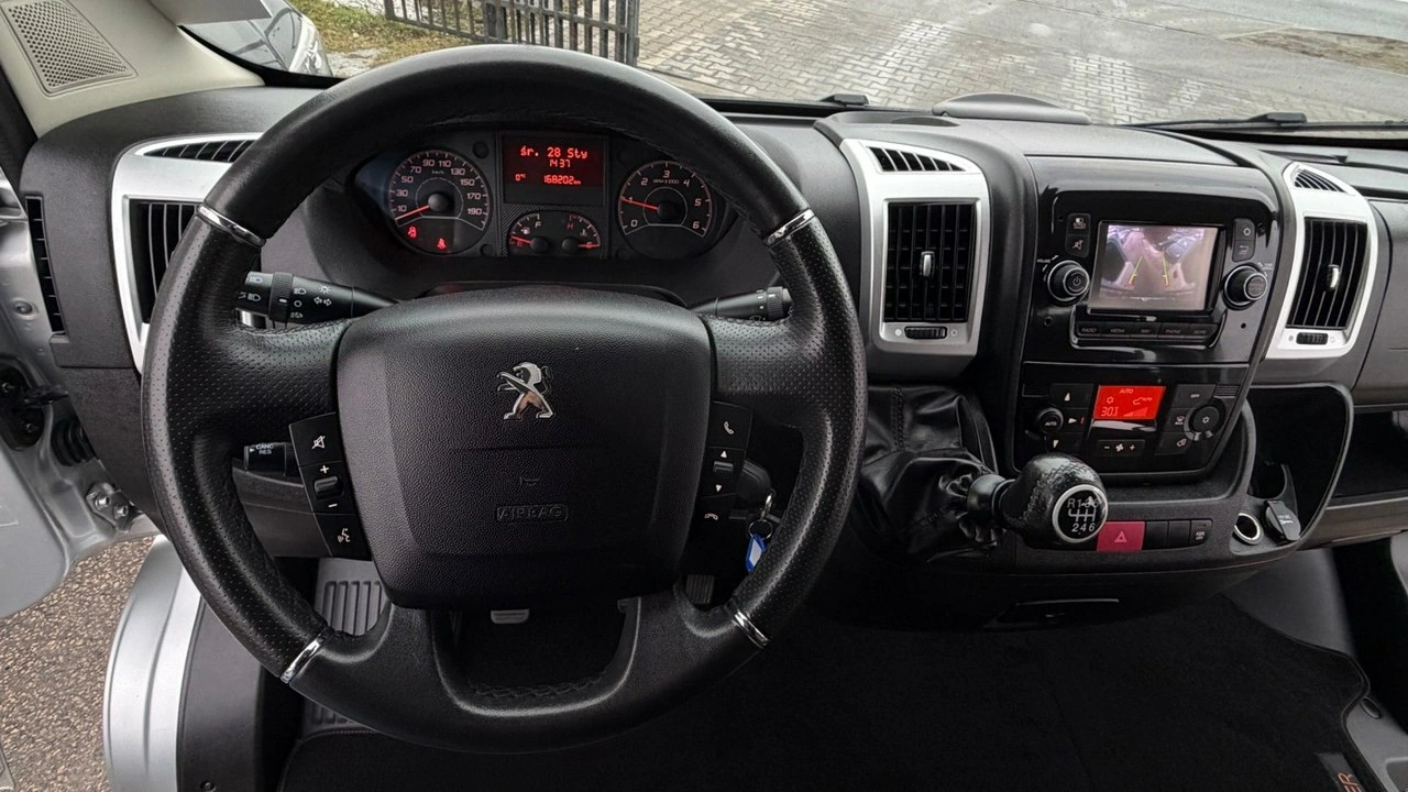 Peugeot Boxer - Zdjęcie 22