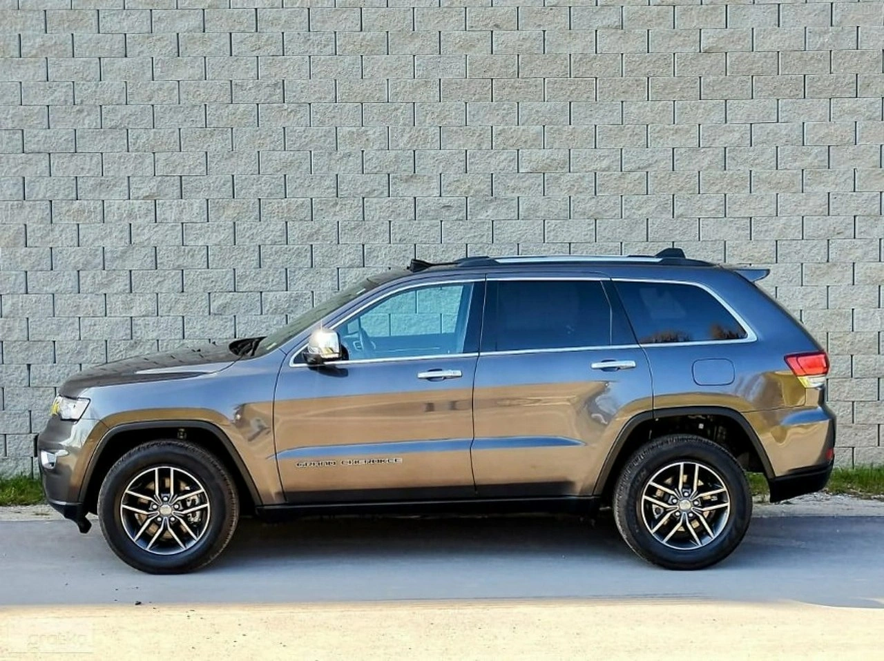 Jeep Grand Cherokee - Zdjęcie 3