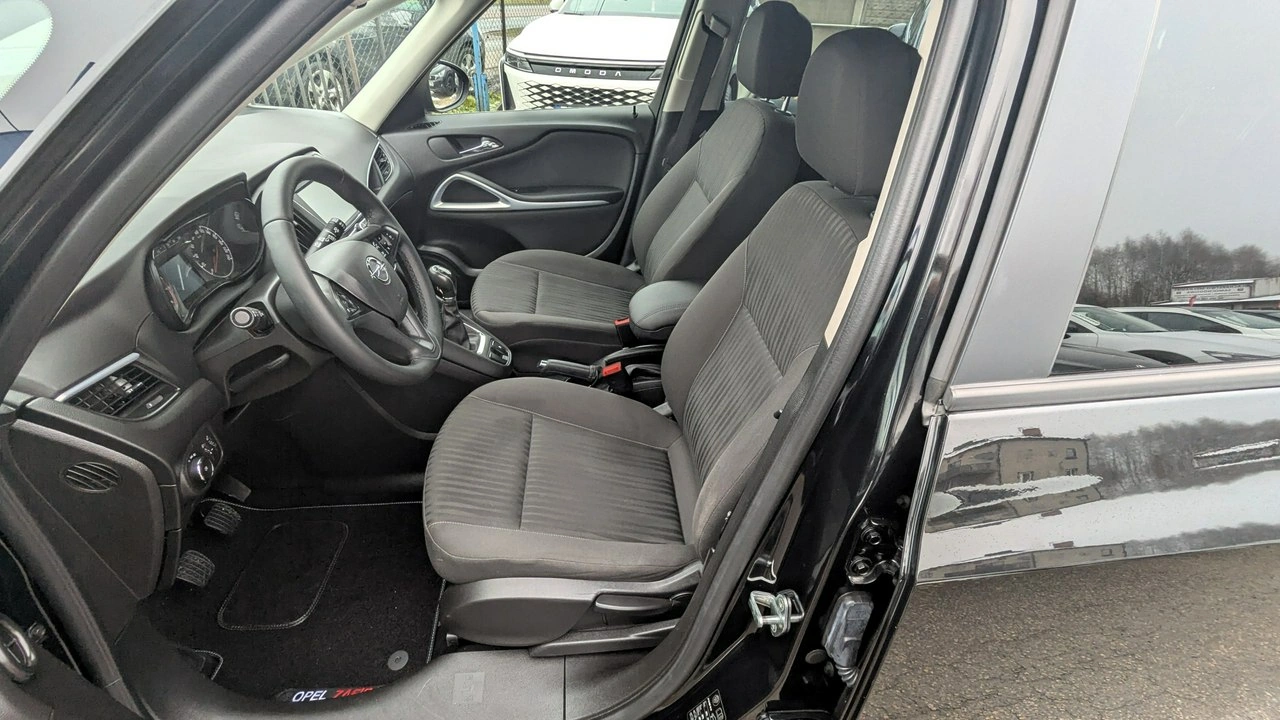 Opel Zafira - Zdjęcie 11