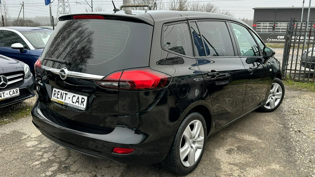 Opel Zafira - Zdjęcie 9