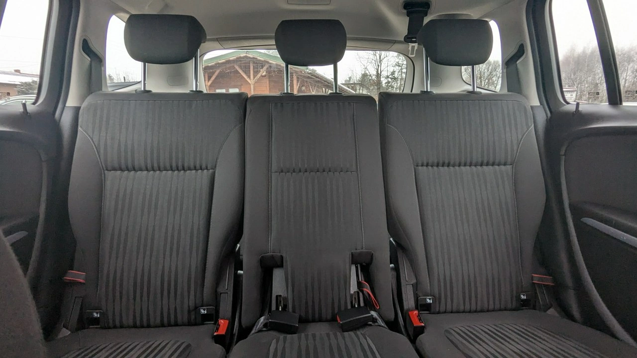 Opel Zafira - Zdjęcie 14