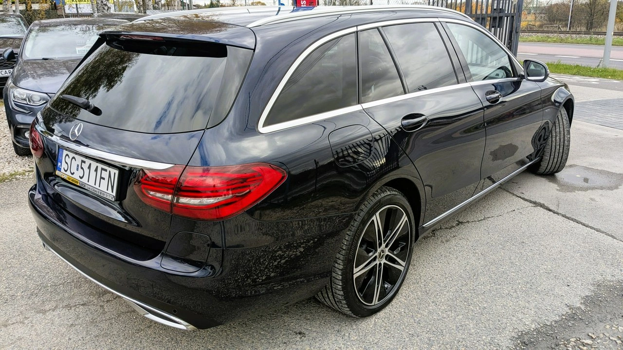 Mercedes C 300 - Zdjęcie 11