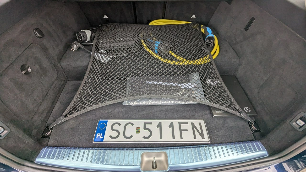 Mercedes C 300 - Zdjęcie 39