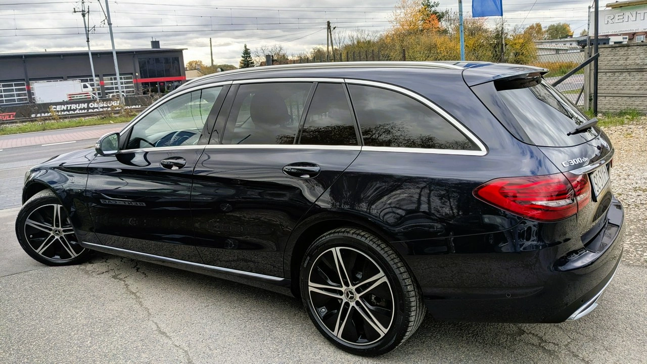 Mercedes C 300 - Zdjęcie 7