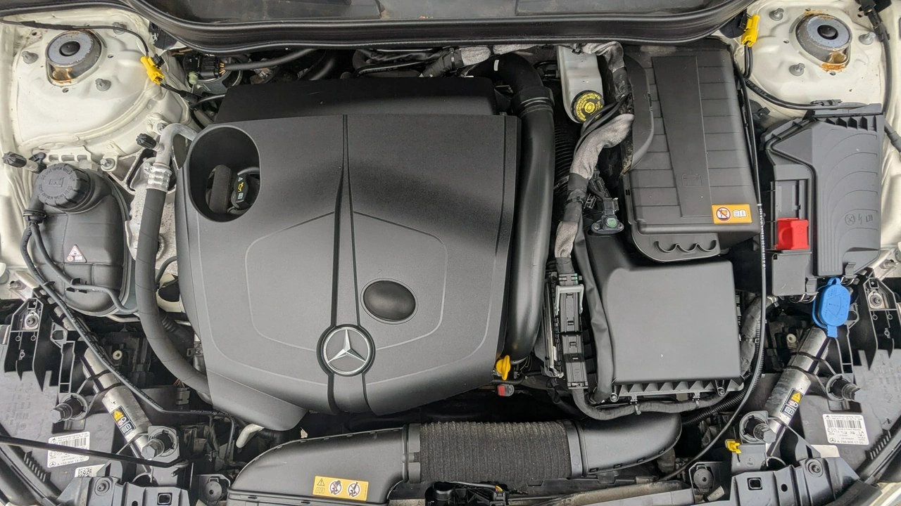 Mercedes GLA 200 - Zdjęcie 30