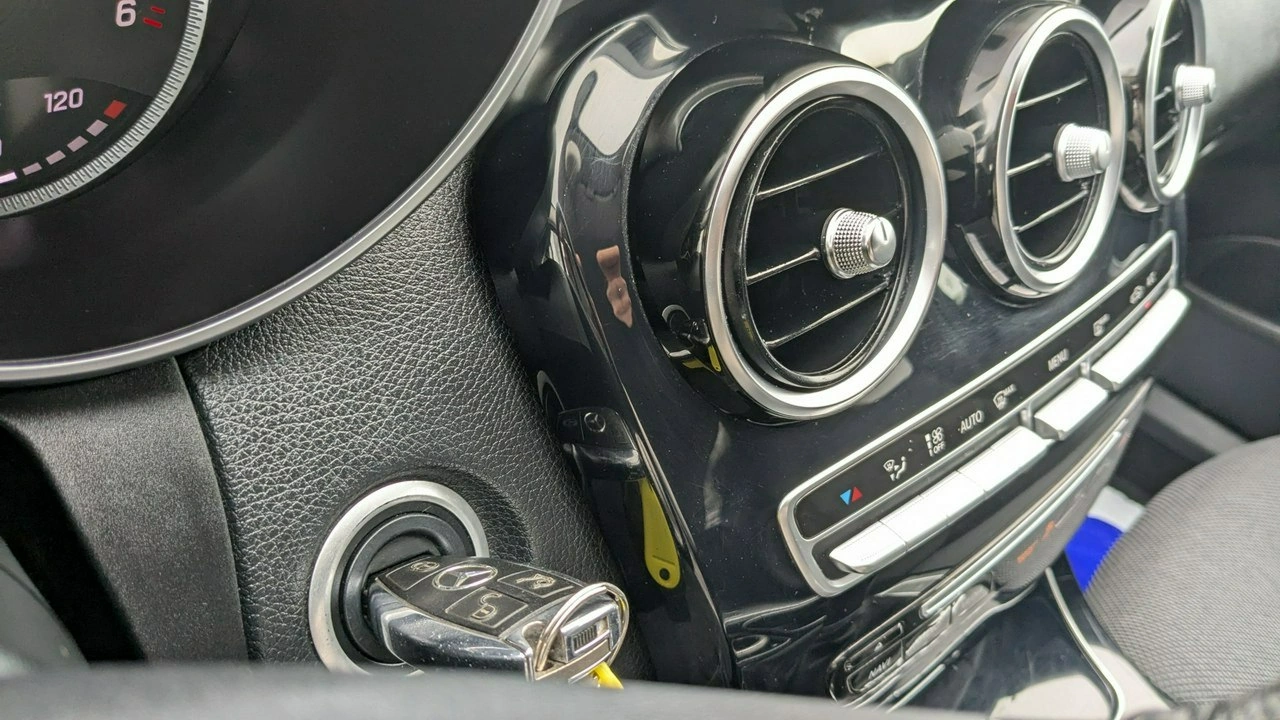 Mercedes C 180 - Zdjęcie 27