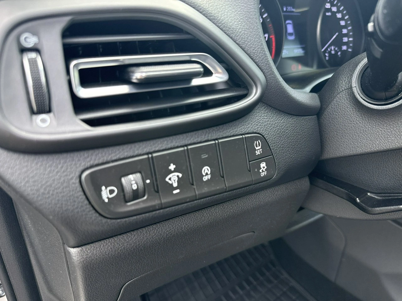 Hyundai i30 - Zdjęcie 25