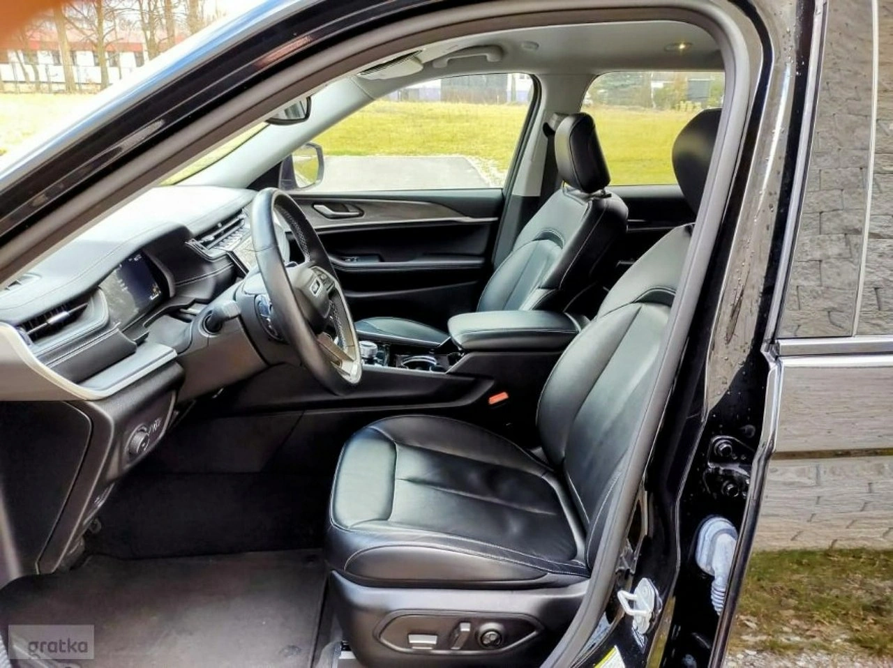 Jeep Grand Cherokee - Zdjęcie 11