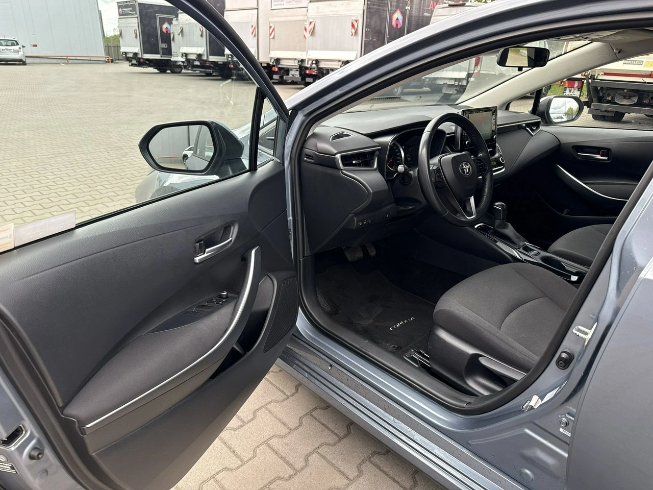 Toyota Corolla - Zdjęcie 9