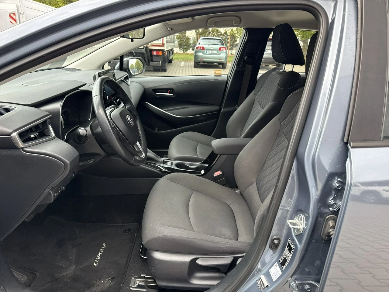 Toyota Corolla - Zdjęcie 10