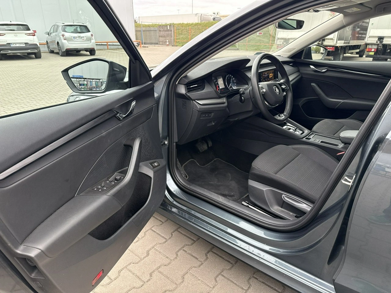 Skoda Octavia - Zdjęcie 9
