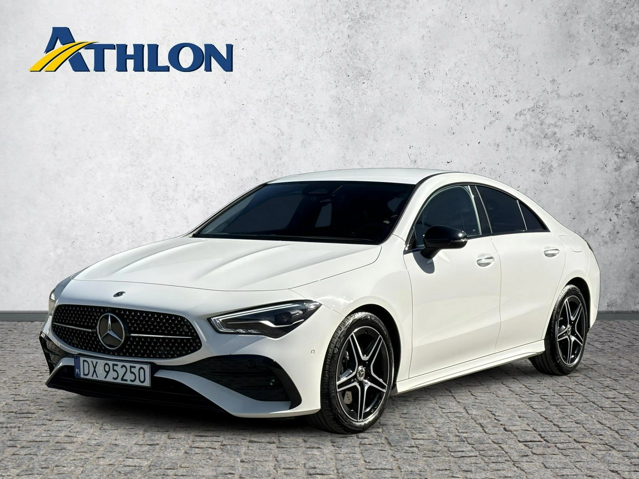 Mercedes CLA 200 - Główne zdjęcie