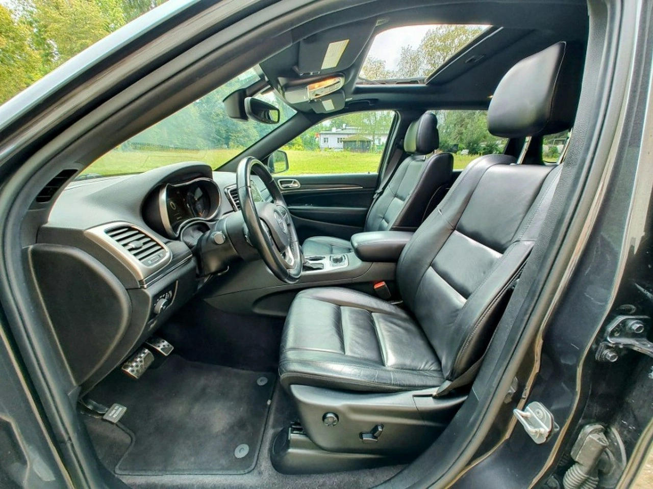 Jeep Grand Cherokee - Zdjęcie 12