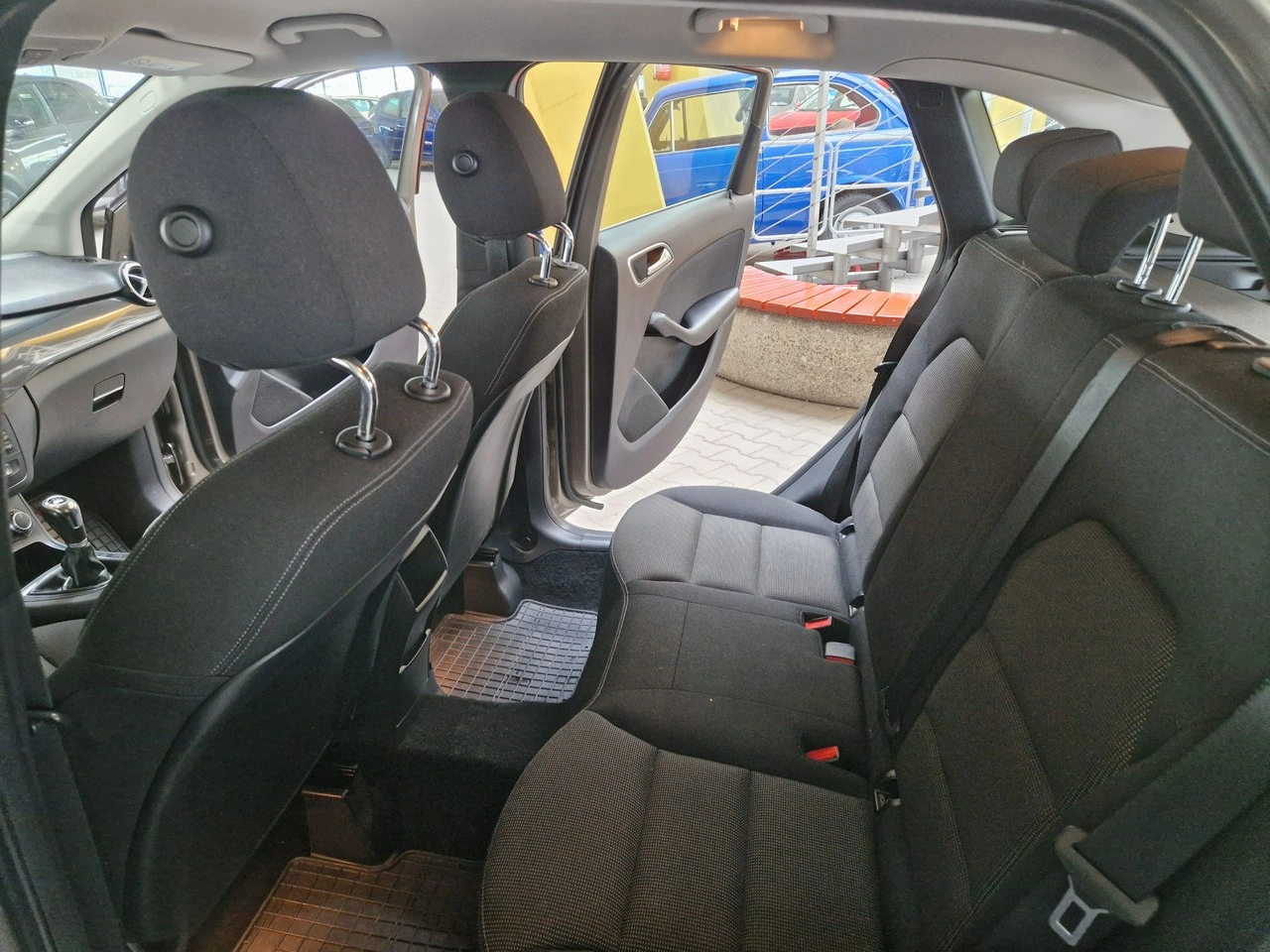Mercedes B 180 - Zdjęcie 16
