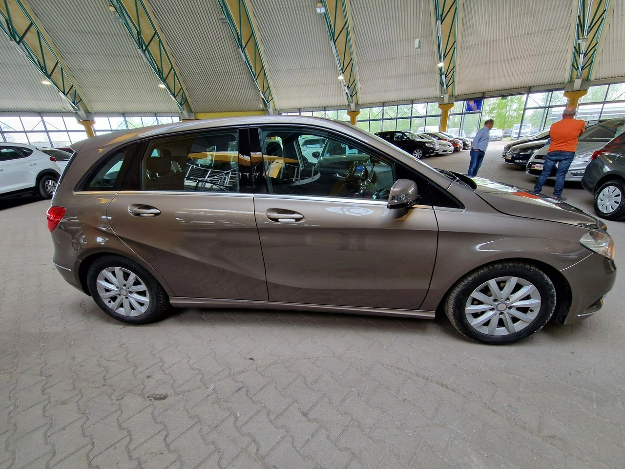 Mercedes B 180 - Zdjęcie 8
