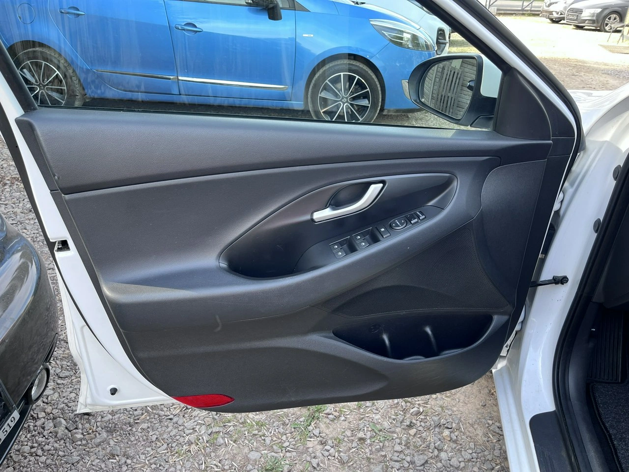 Hyundai i30 - Zdjęcie 17