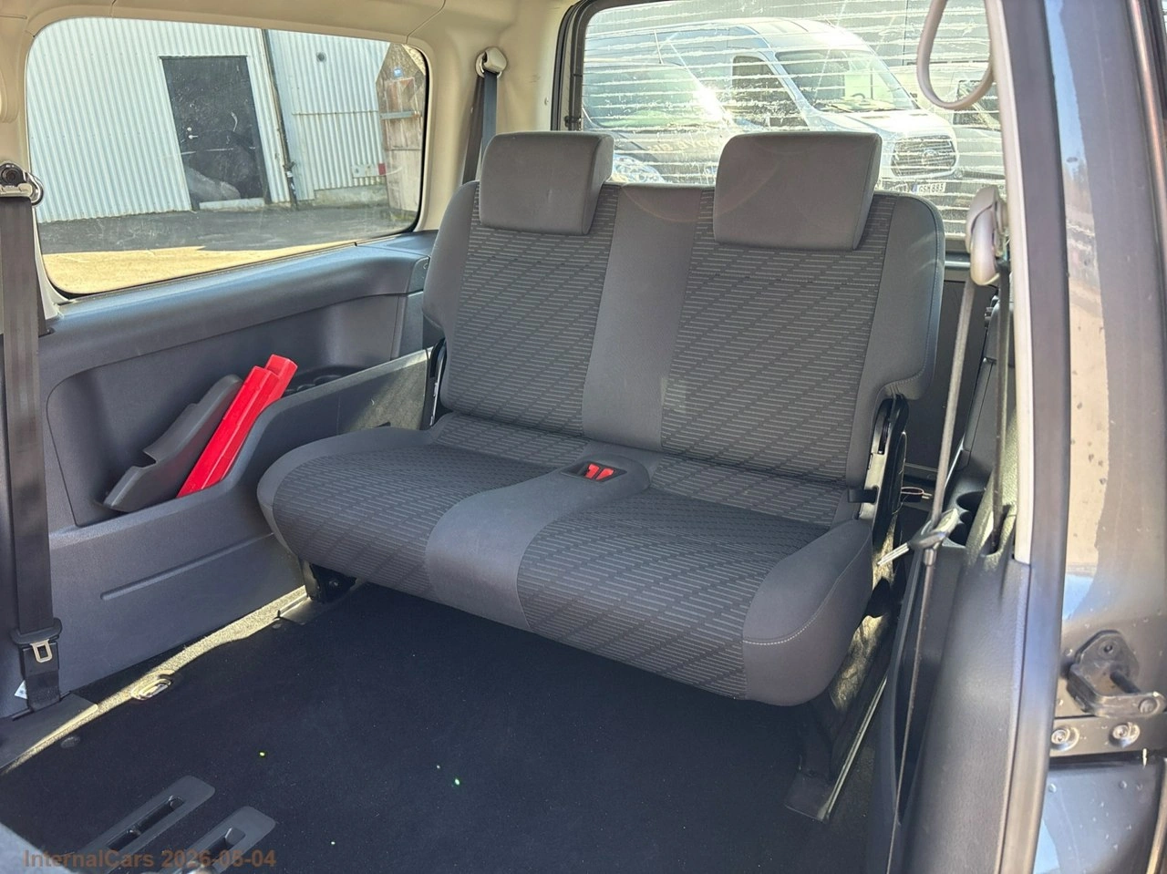 Volkswagen Caddy - Zdjęcie 11