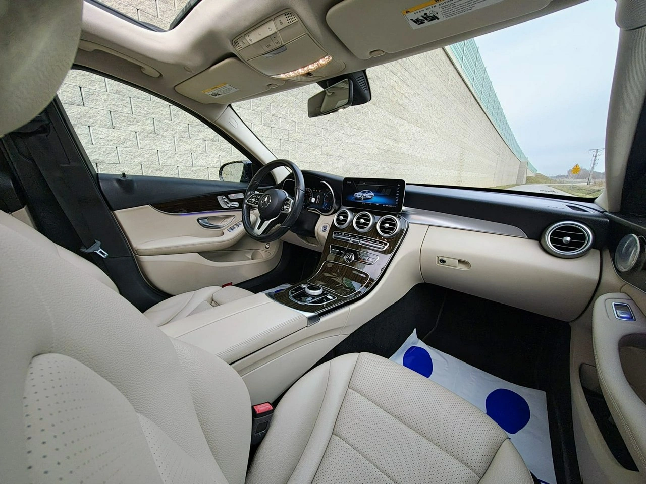 Mercedes C 300 - Zdjęcie 11