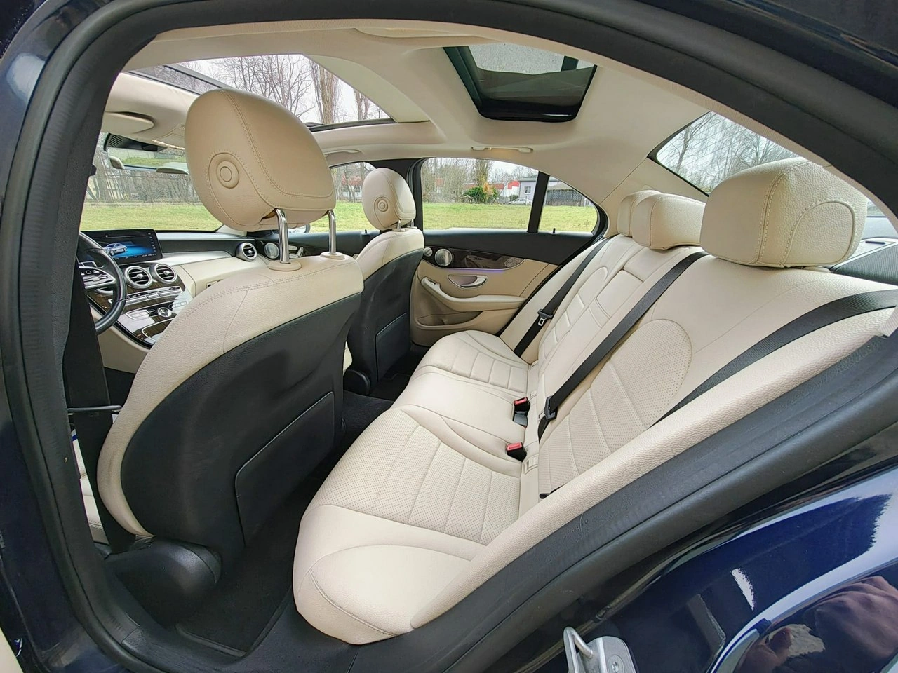 Mercedes C 300 - Zdjęcie 24