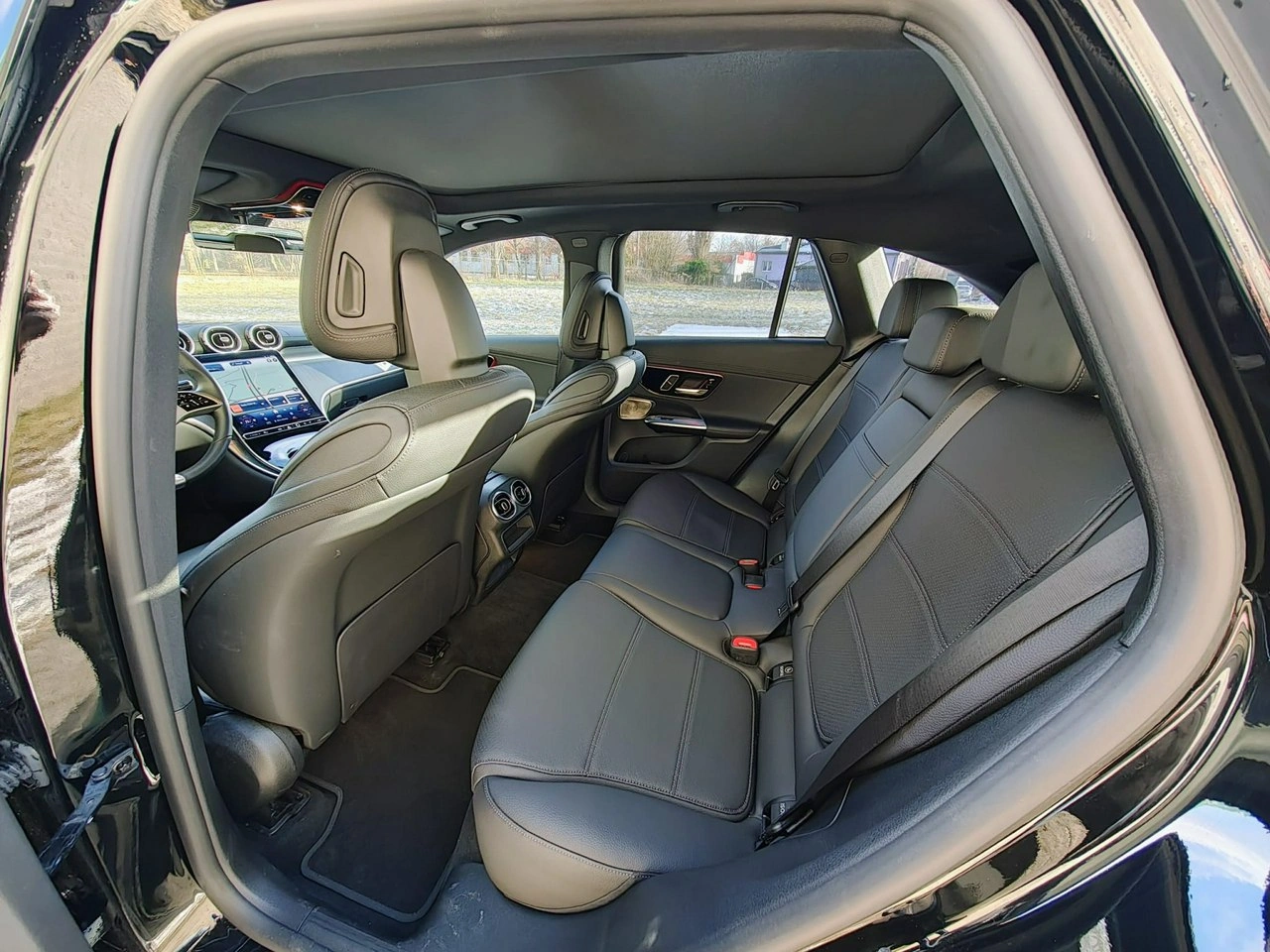 Mercedes GLC 300 - Zdjęcie 12