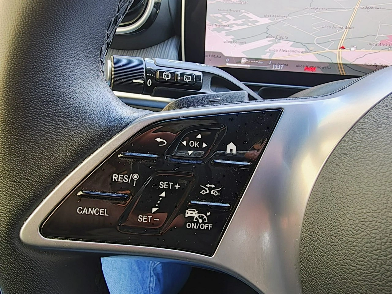 Mercedes GLC 300 - Zdjęcie 18