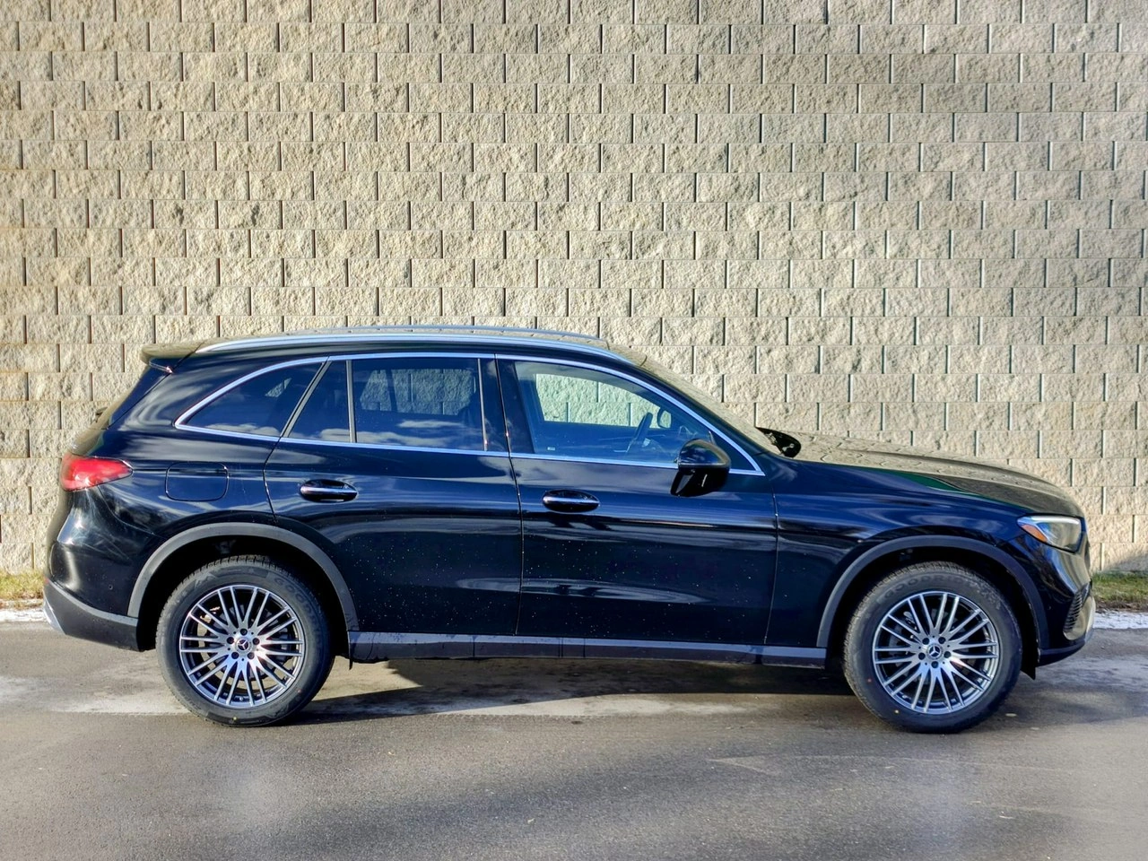 Mercedes GLC 300 - Zdjęcie 7