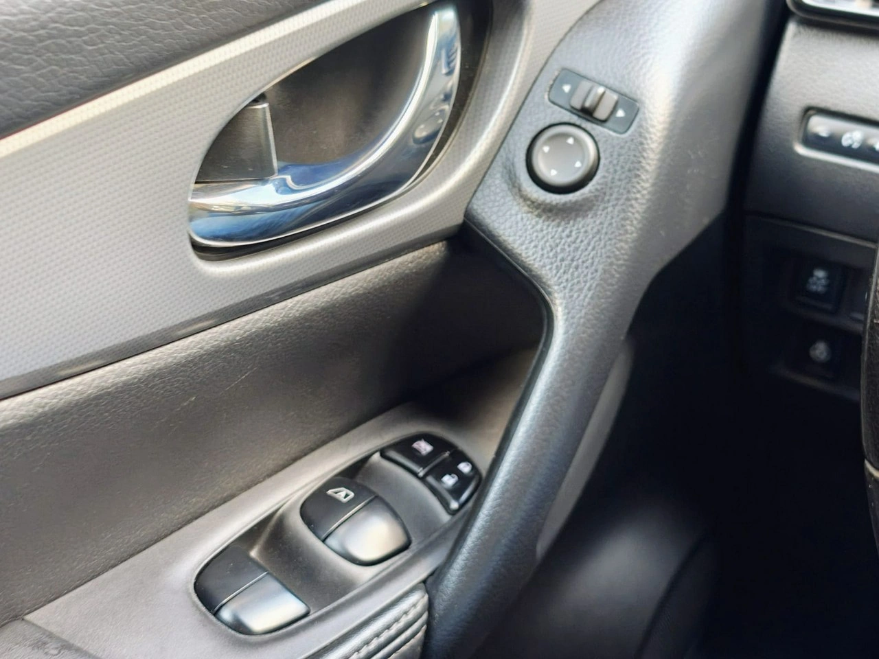 Nissan Rogue - Zdjęcie 11