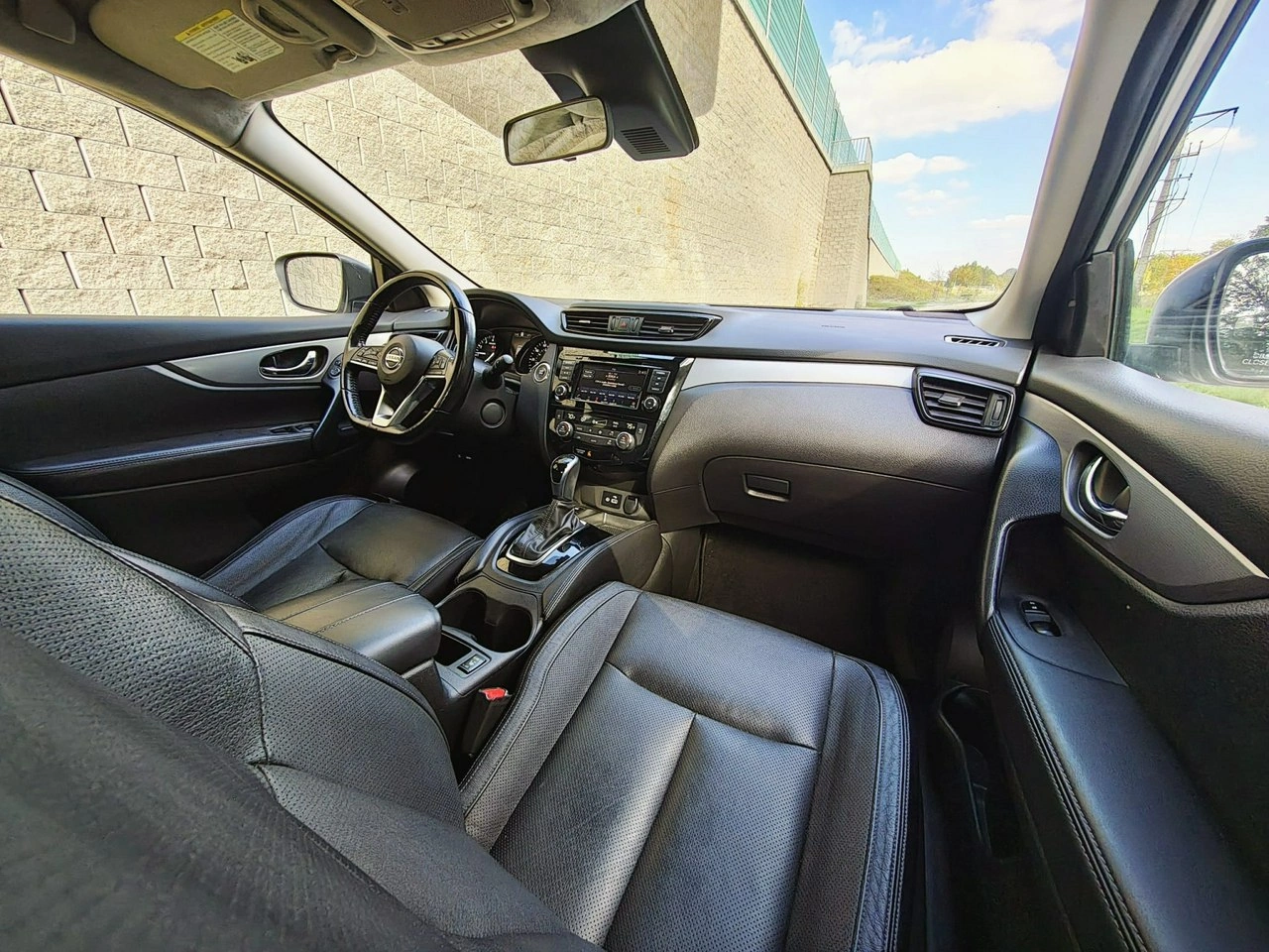 Nissan Rogue - Zdjęcie 12