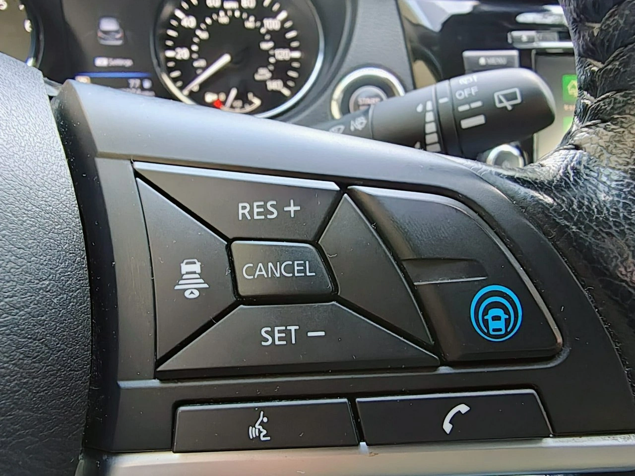 Nissan Rogue - Zdjęcie 23