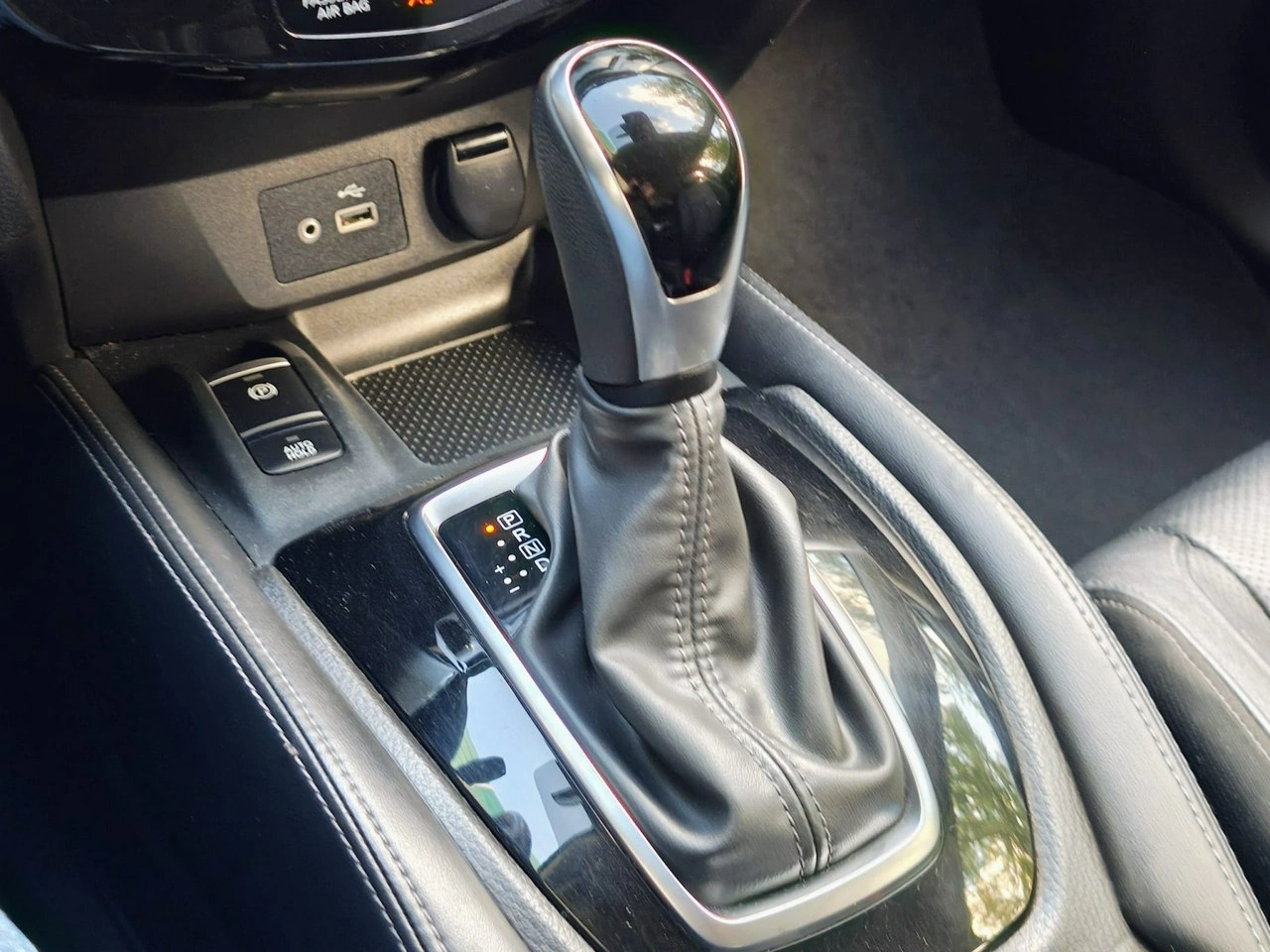 Nissan Rogue - Zdjęcie 25