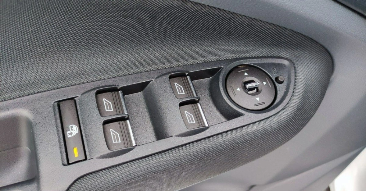 Ford C-MAX - Zdjęcie 24