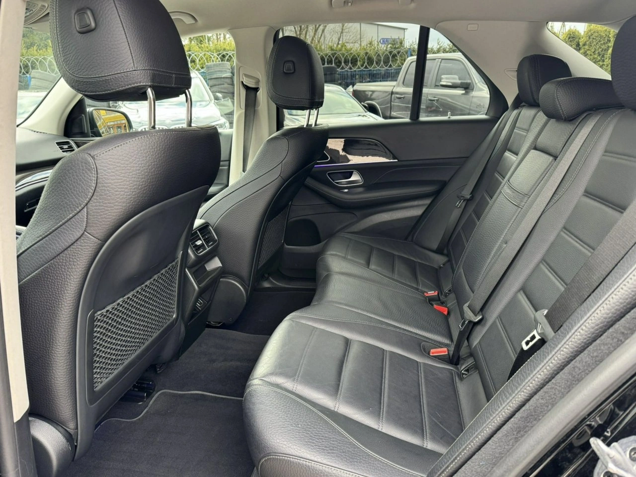 Mercedes GLE 300 - Zdjęcie 9