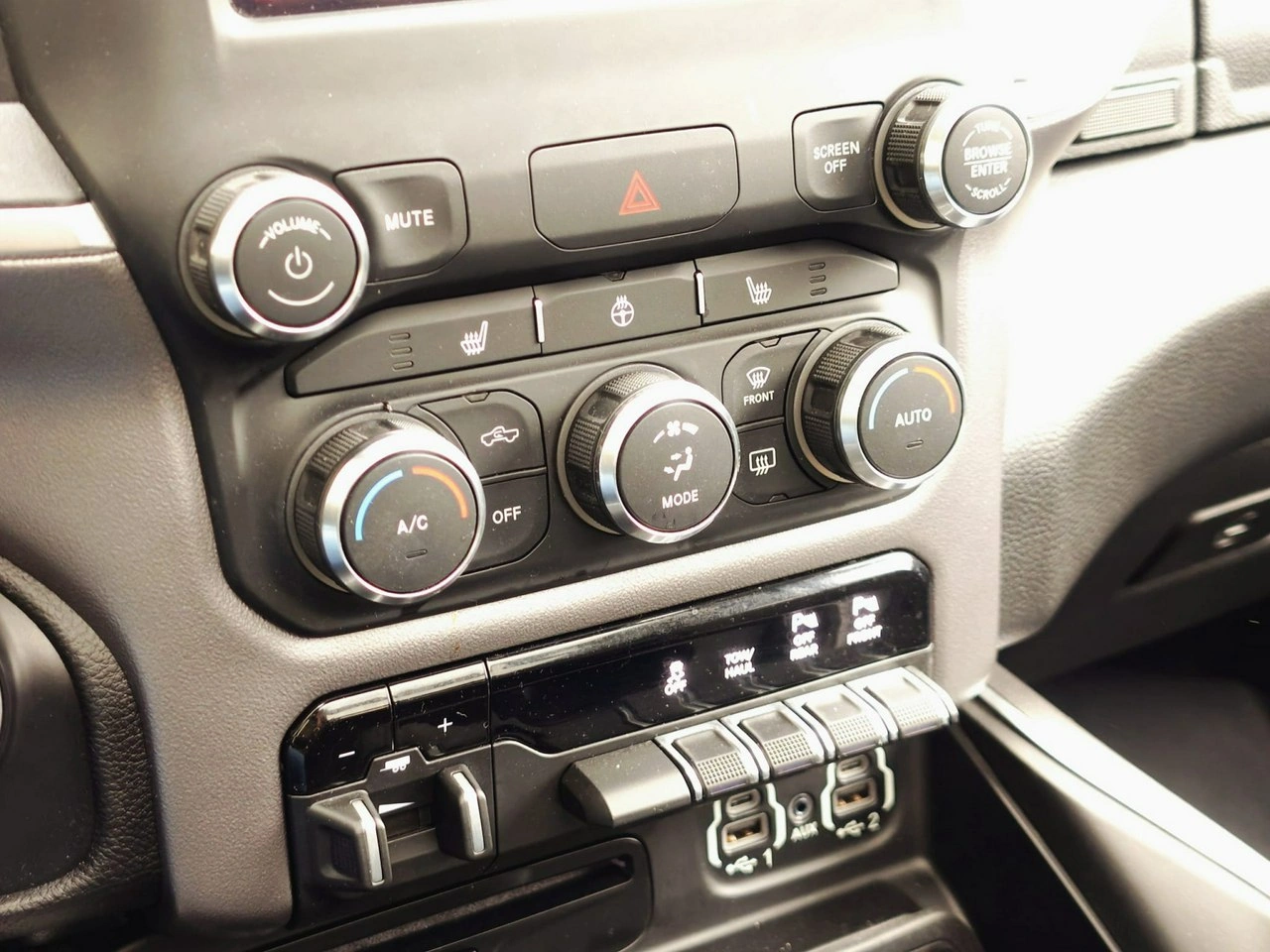 RAM 1500 - Zdjęcie 24