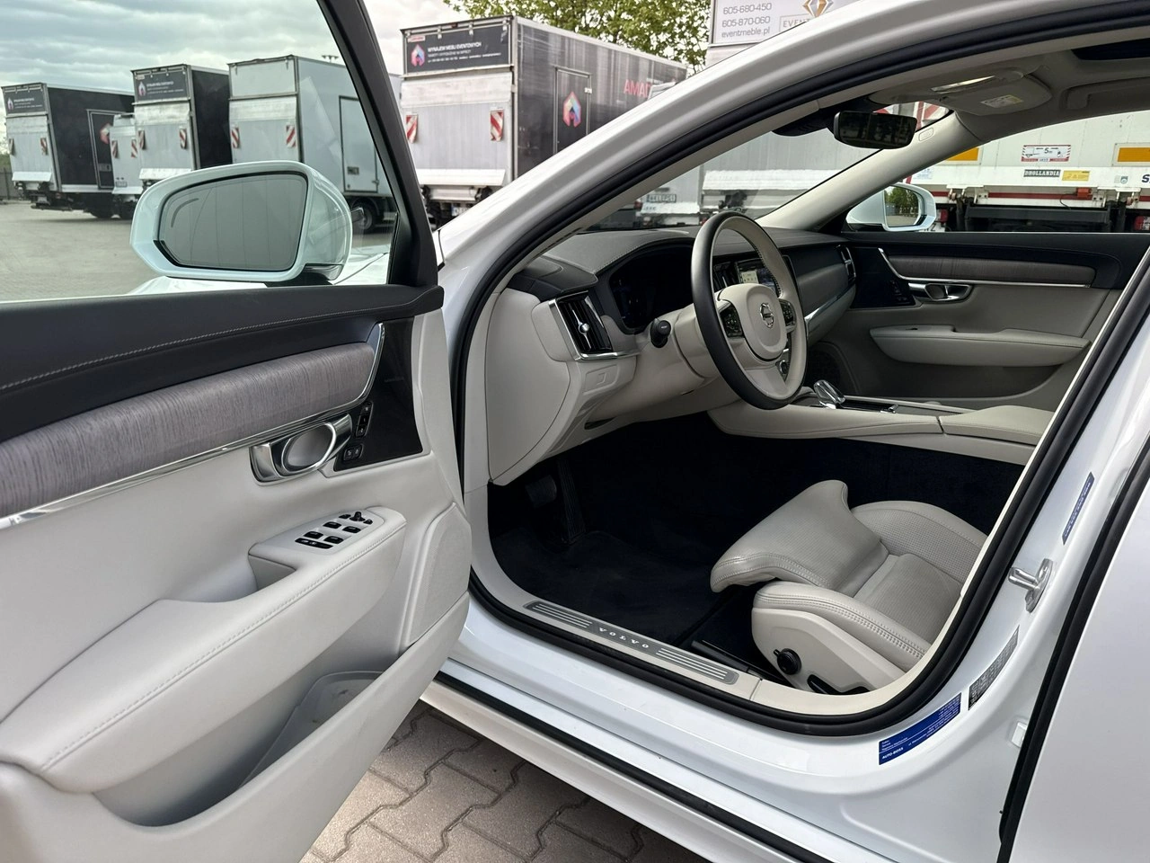 Volvo S90 - Zdjęcie 9