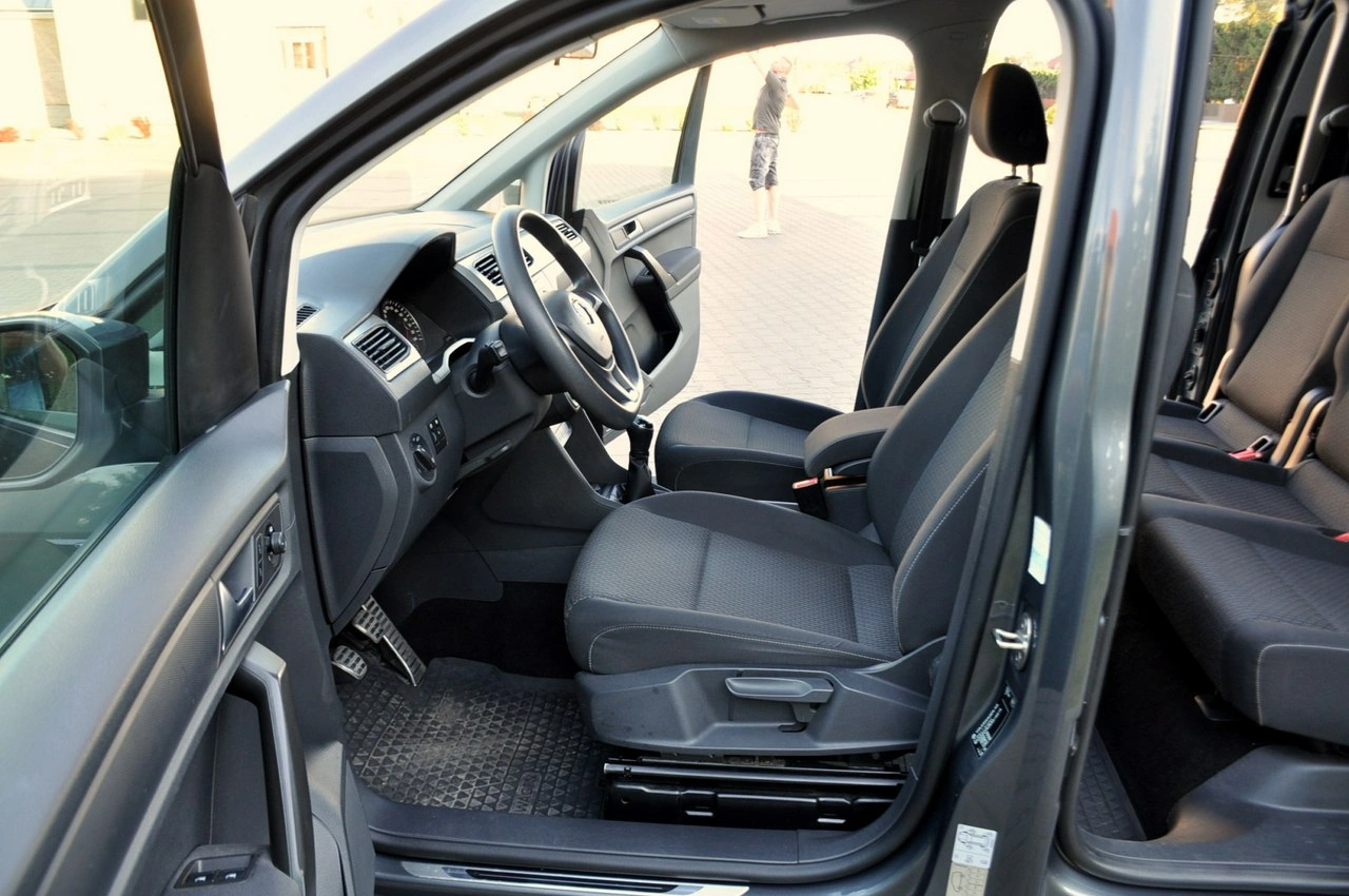 Volkswagen Caddy - Zdjęcie 22
