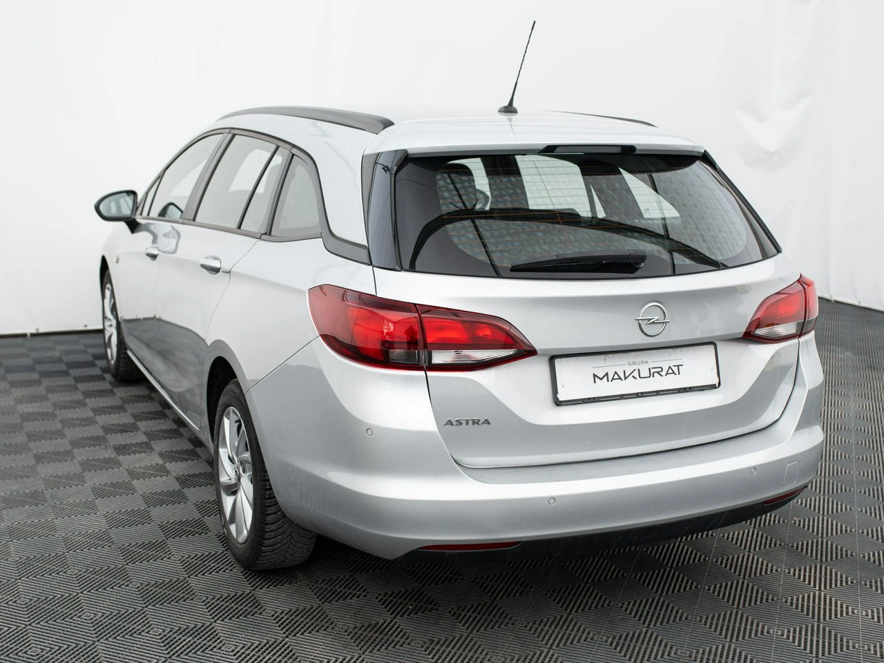 Opel Astra - Zdjęcie 3