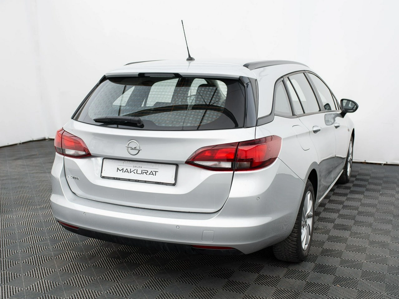 Opel Astra - Zdjęcie 4