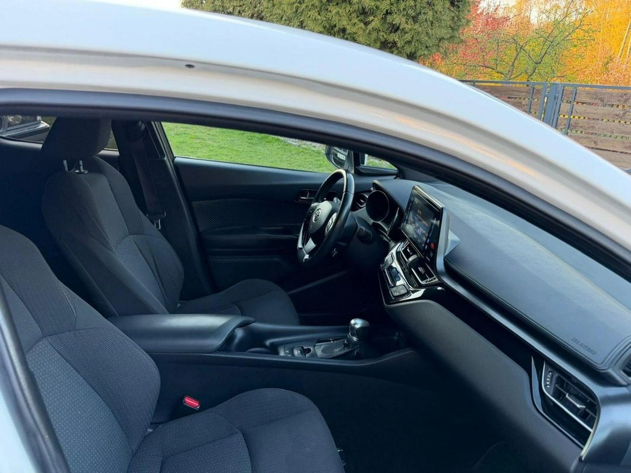 Toyota C-HR - Zdjęcie 8