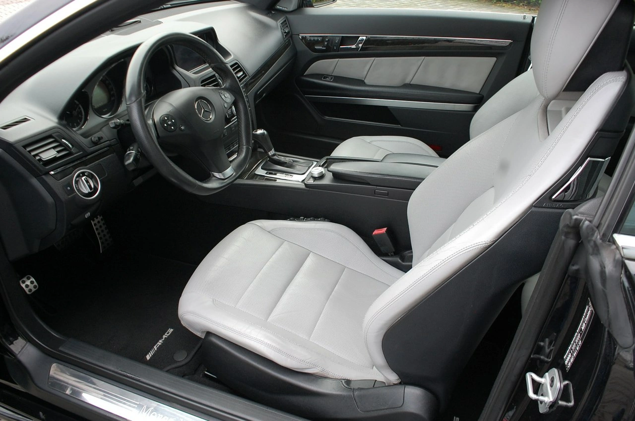 Mercedes E 350 - Zdjęcie 4