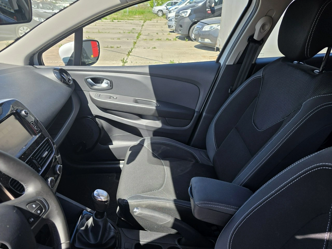 Renault Clio - Zdjęcie 10