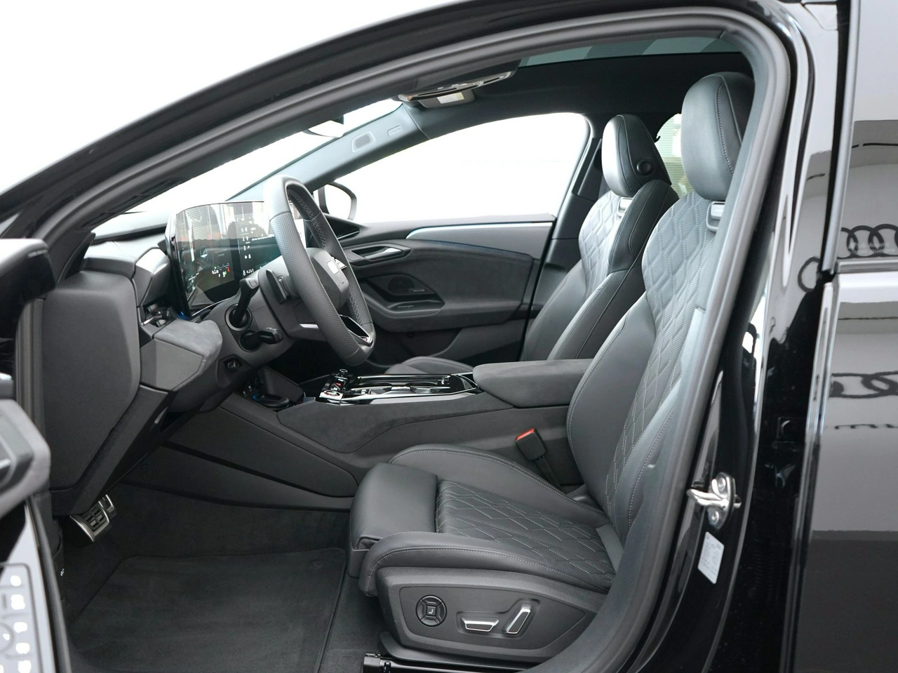 Audi S6 e-tron - Zdjęcie 14