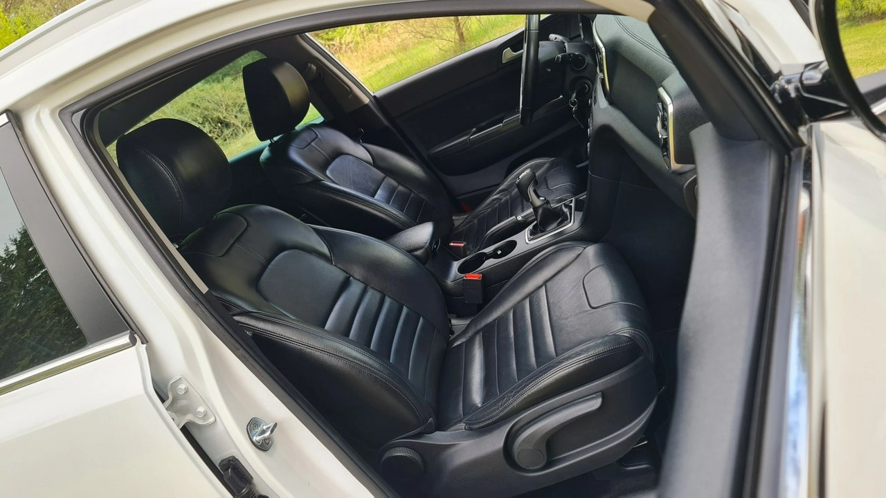 Kia Sportage - Zdjęcie 6