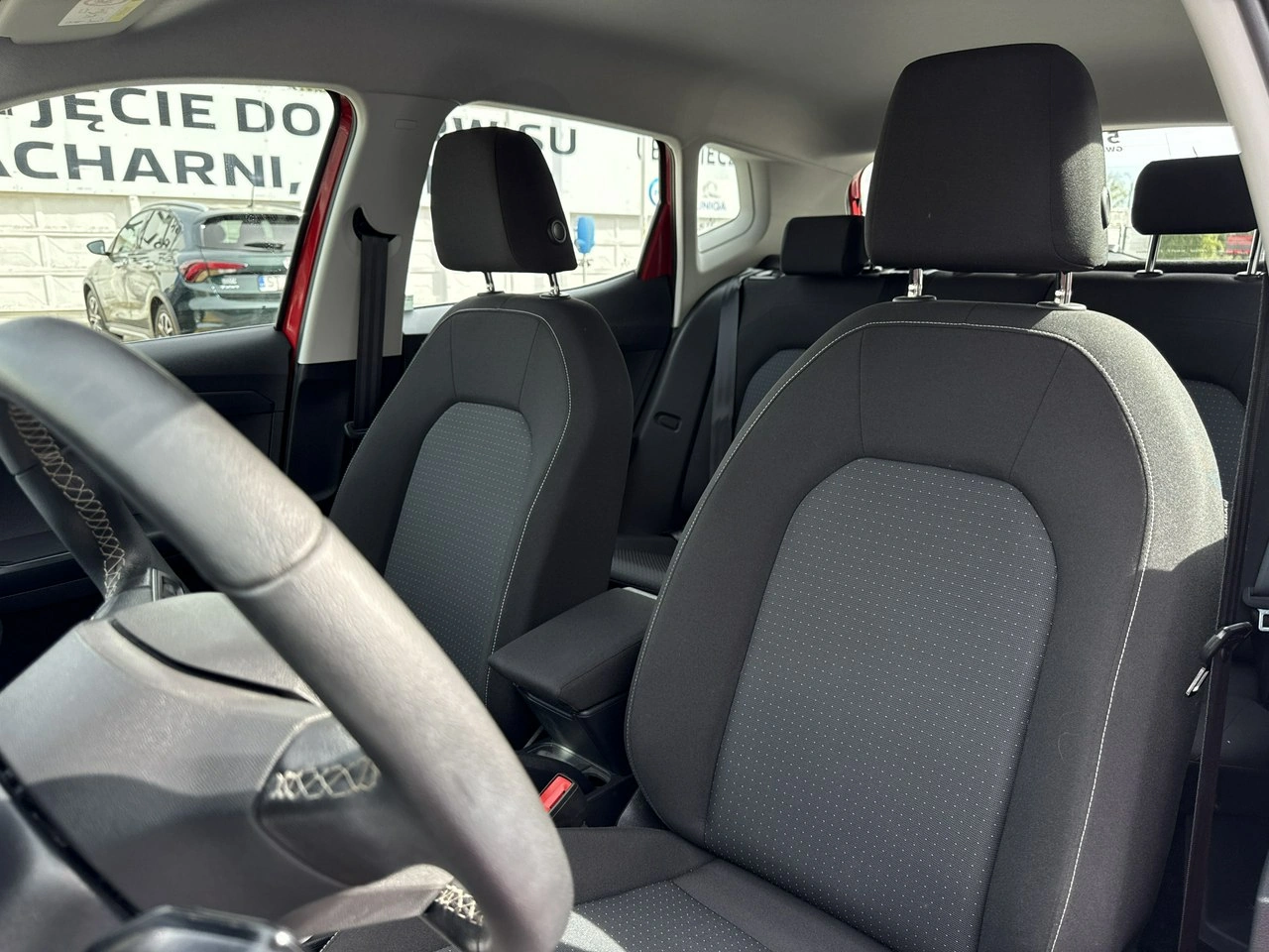 Seat Arona - Zdjęcie 14
