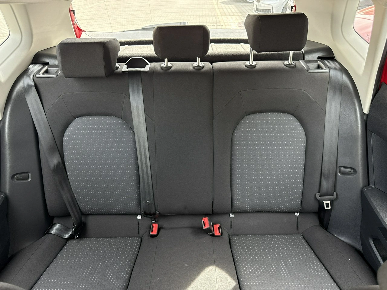 Seat Arona - Zdjęcie 27