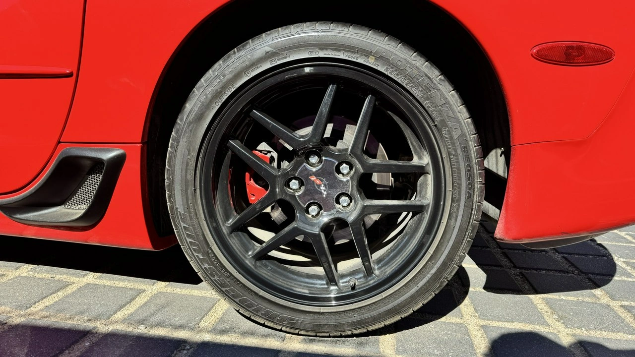 Chevrolet Corvette - Zdjęcie 23